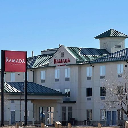 Ramada By Wyndham Estevan Zewnętrze zdjęcie