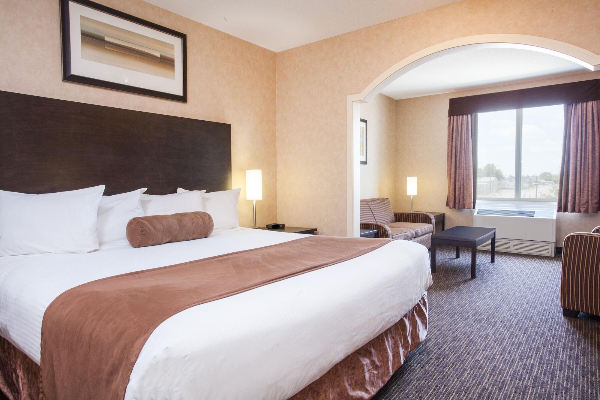 Ramada By Wyndham Estevan Zewnętrze zdjęcie
